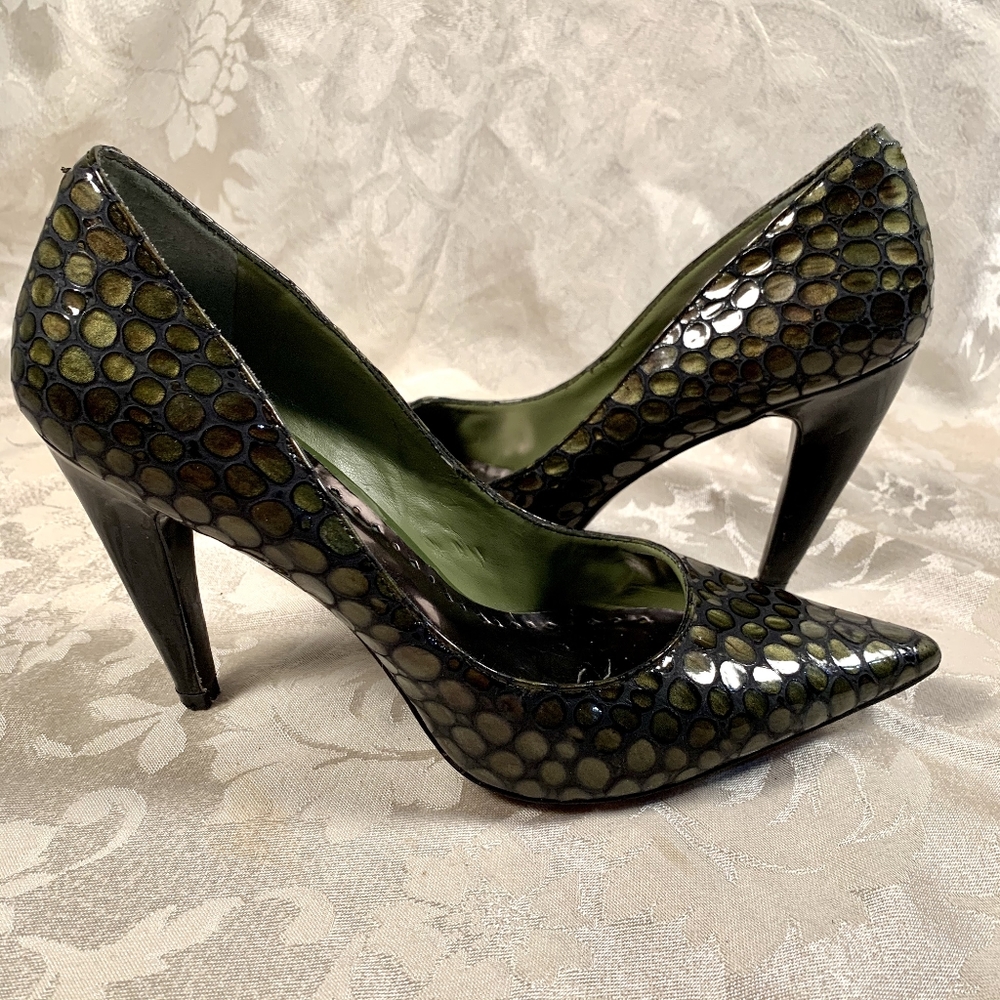 BCB Girls Green Patent Leather Heels with Pattern
